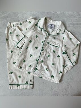 Kids Petite Plume Pajama Set 12/18m White Green Clovers Button Front